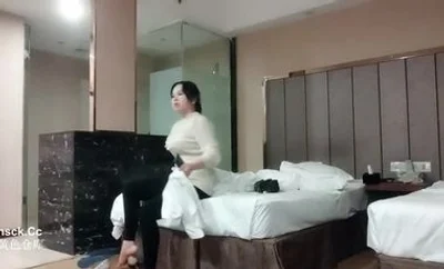 黑白双探-斯文按摩女