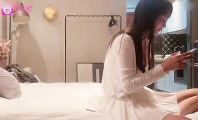 柒哥探花约炮美乳上海援交妹各种姿势后入性感黑丝