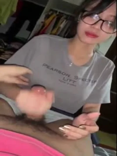 #巨乳 豪乳四眼妹