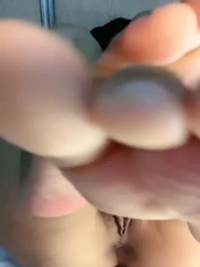 【年度稀缺探花】5K约操白虎学生妹，黑丝足交口爆吞精，像狗一样玩弄啪啪