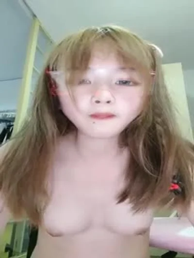 2#清纯系天花板甜美无敌小萝莉水晶假屌狂插嫩穴高潮多次喷水小小年纪也太骚了_