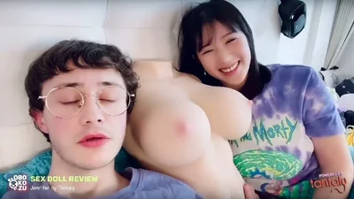 P station millions of fans show their faces Japanese porn obokozu top girlfriend uses her body and big breasts doll masturbation cup for her boyfriend to compare what kind of