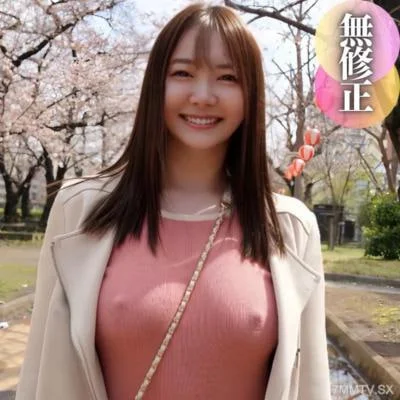 一种肤浅的白色美女充满了性美天然F杯的美丽大山雀摇摆