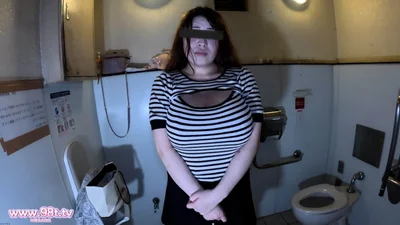 FC2PPV-4578299-Big-breasted J-cup pregnant woman and intense sex in a public toilet