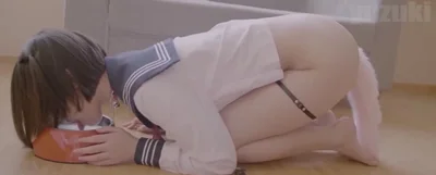 Innocent school girl&#39;s masturbation show.