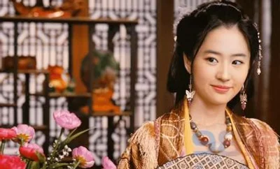 Domestic welfare Liu Yifei - ancient costume face-changing third-level film, no sense of disobedience, empty boudoir alone guarding the chastity and finally betraying Wei Yangsheng