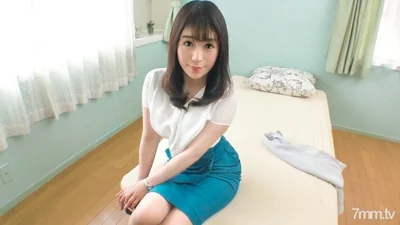 【夜店捡尸】福建小伙夜店带走醉酒女小旅店开房！小姐姐使劲拽住裤子还是被趁醉强上艹的小姐姐性欲爆发~