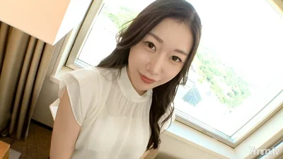 SIRO-4613第一枪美白裸体扭曲一张整洁的脸美白修长的接待员看起来很优雅如果你弯曲你的臀部并用你最喜欢的背部前进到后面你会大声宣布高潮..网络AV应用AV体验拍摄1627