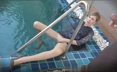 性感人妻的主动出击在别墅里与老板发生了性爱啪啪