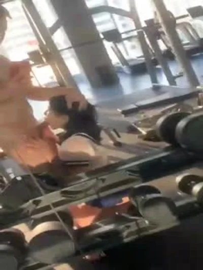 精选 私拍 淫荡健身学生口爆教练大肉棒。